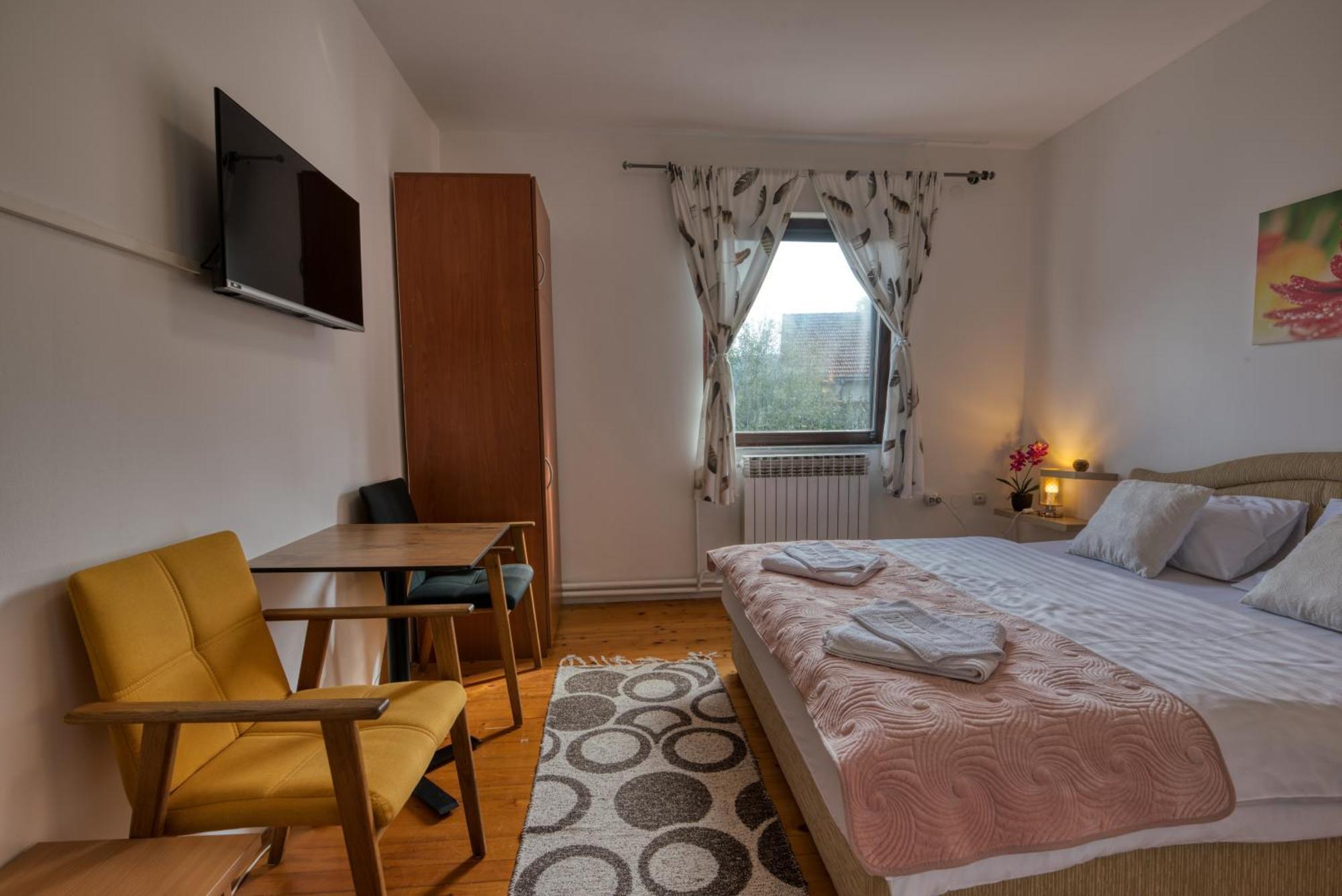 Hotel Apartman Gm - Sobe Pale Zewnętrze zdjęcie